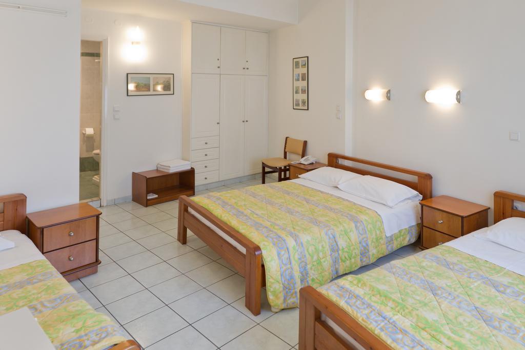 Alex Hotel Tripoli Phòng bức ảnh