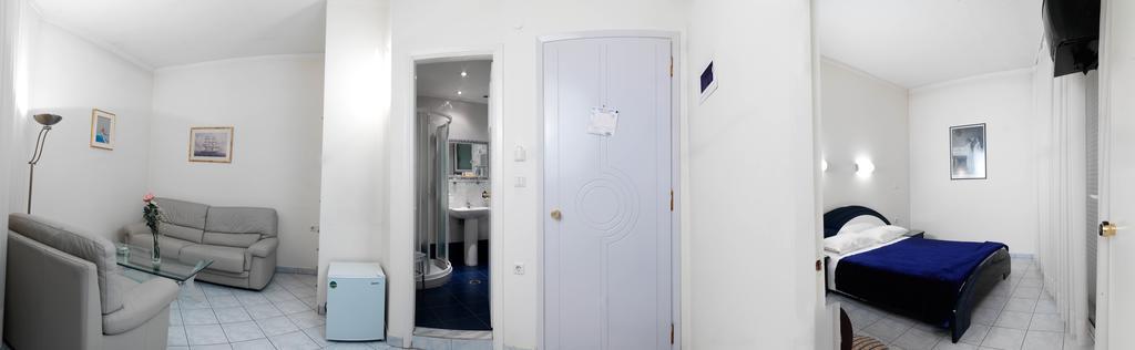 Alex Hotel Tripoli Ngoại thất bức ảnh